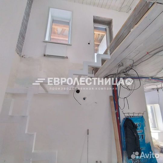Лестница для дома на 2 этаж