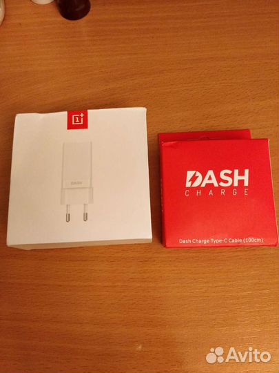 Быстрая зарядка Dash Charge для смартфонов OnePlus