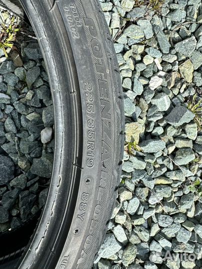 Bridgestone Potenza RE050A 225/35 R19