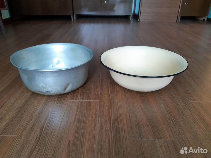 Таз эмалированный, алюминиевый, СССР