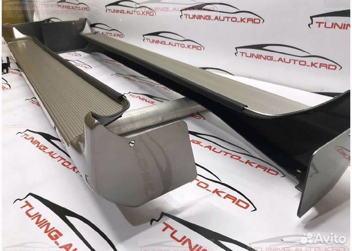 Подножки (пороги) Toyota Land Cruiser 100