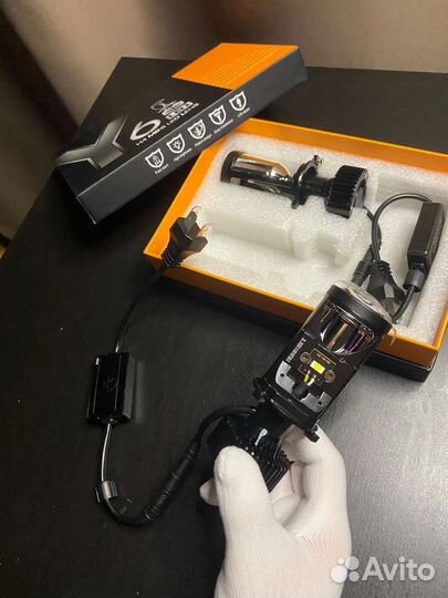 Светодиодные Led лампы с линзой H4 в штатн.места