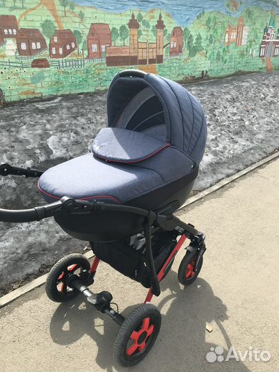 Прогулочная коляска 3 в 1