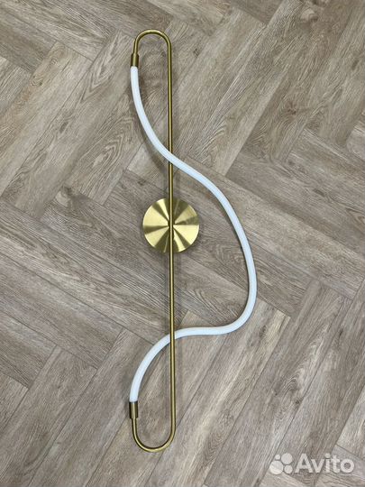 Настенный светильник Moderli V4086-WL True