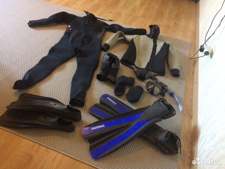 Продам костюм