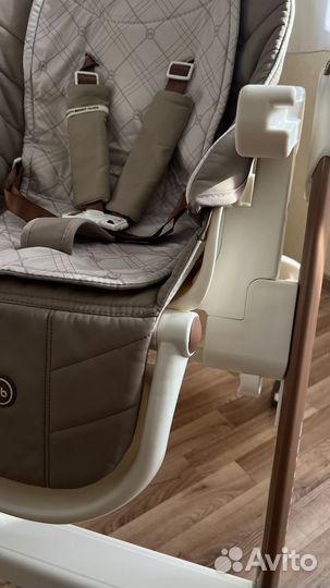 Стульчик для кормления happy baby