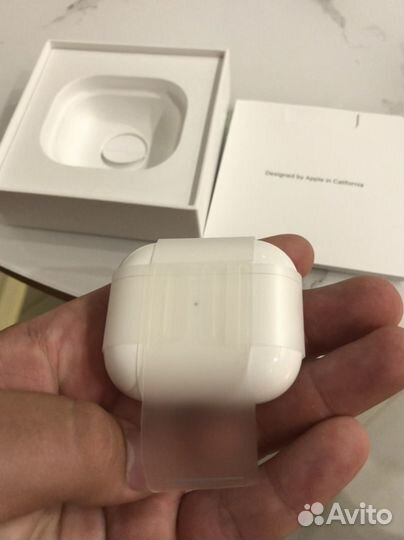 AirPods 3 оригинал, 3 месяца им