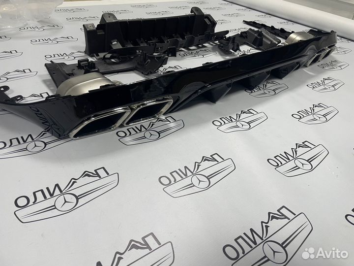 Диффузор насадки AMG 63 на Mercedes C238 W238