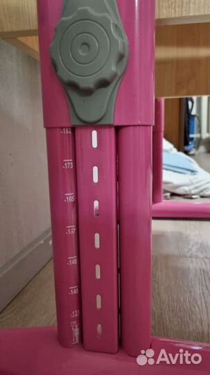 Школьный стол и стул