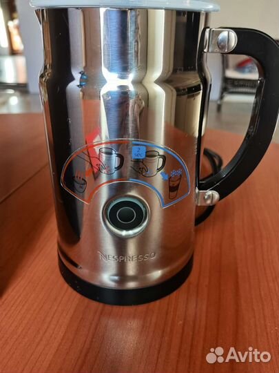 Капучинатор nespresso новый