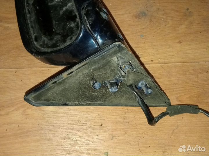 Зеркало правое Мазда 626
