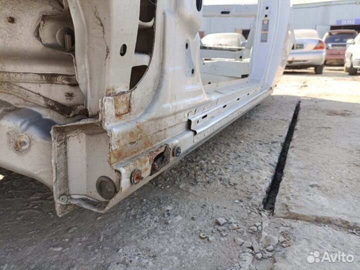 Порог левый Mercedes-Benz Clk 280 купе 3.0 2005