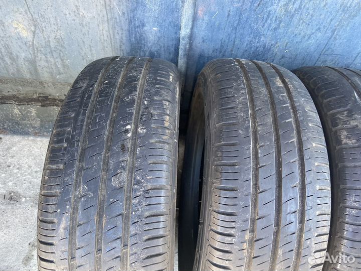 Hankook Vantra LT RA18 235/65 R16C