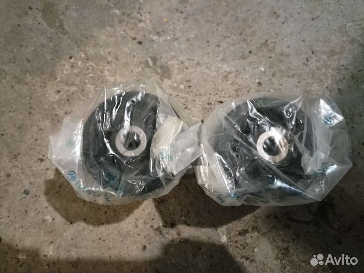 Салейнтблок заднй балки renault LADA vesta