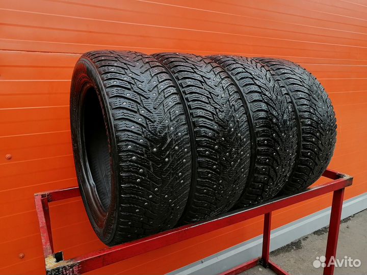 Nokian Tyres Hakkapeliitta 8 205/55 R16 94T