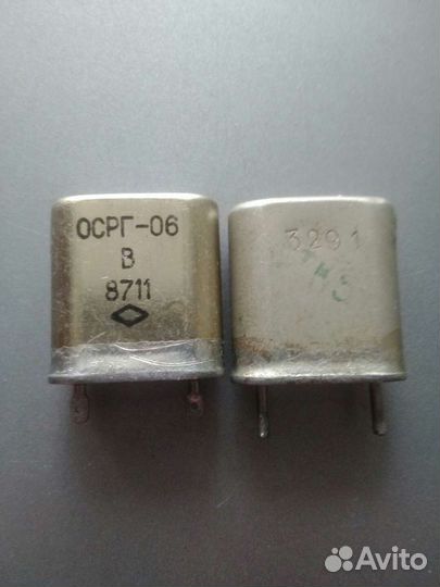 Кварцевый резонатор на 1000.1024Кгц