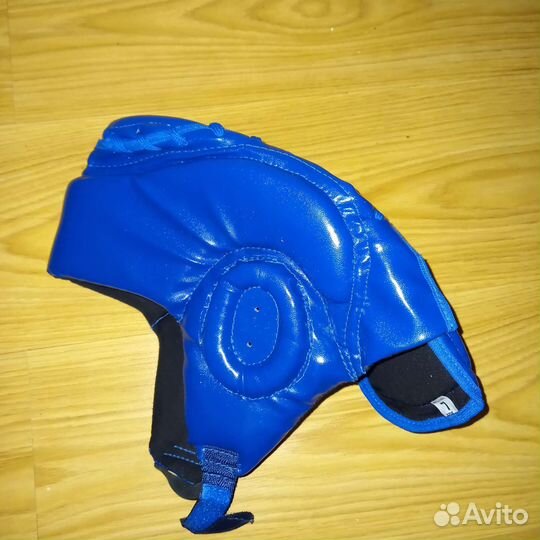 Шлем для единиборств