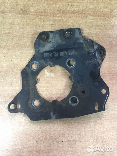 Кронштейн амортизатора переднего левого Mazda CX 7