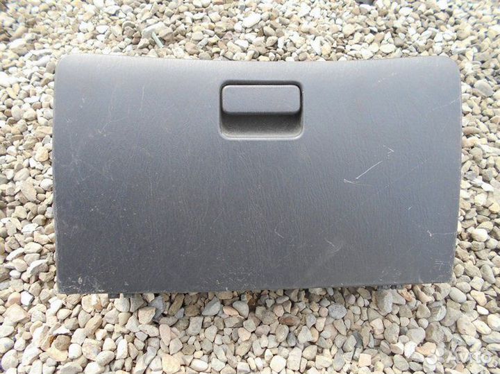 Бардачок Toyota Corolla Fielder ZZE123 2ZZ-GE