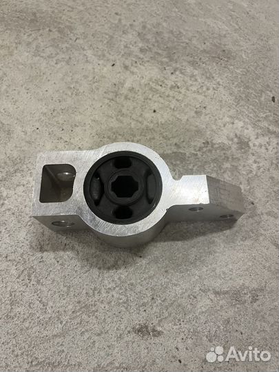 Сайлентблок rts skoda octavia a5 левый