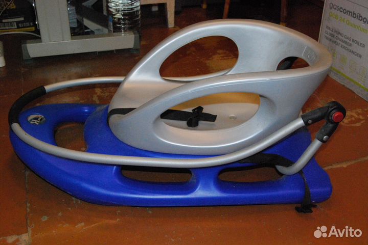 Санки пластиковые с ручкой