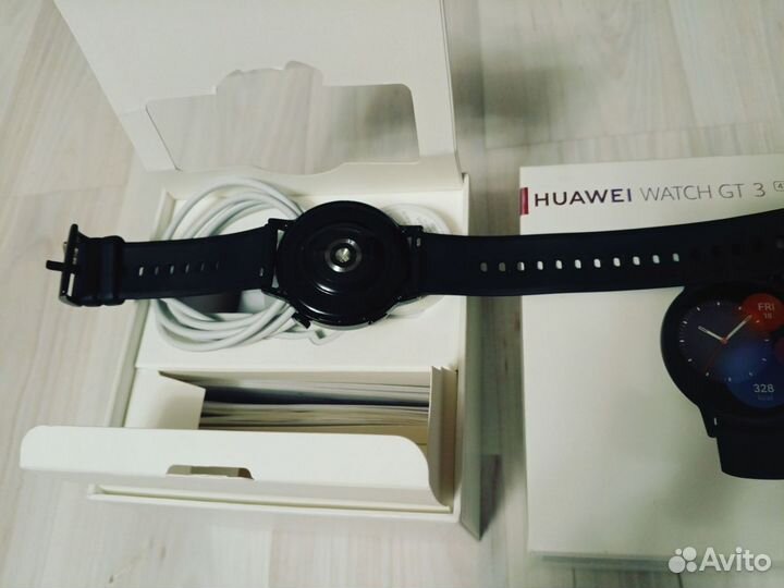 Смарт часы Huawei watch gt 3 42 мм