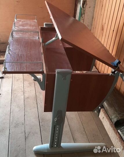 Растущая парта Дэми