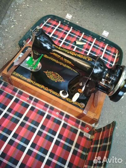 Швейная машина подольск 2м -22 ручная