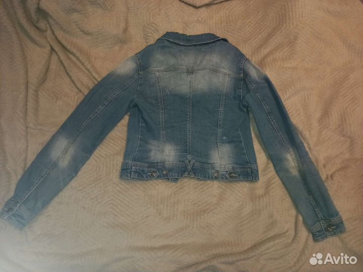 Джинсовая куртка stradivarius