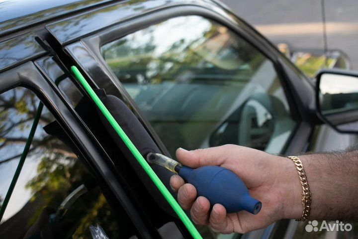 Вскрытие автомобилей/ открыть машину