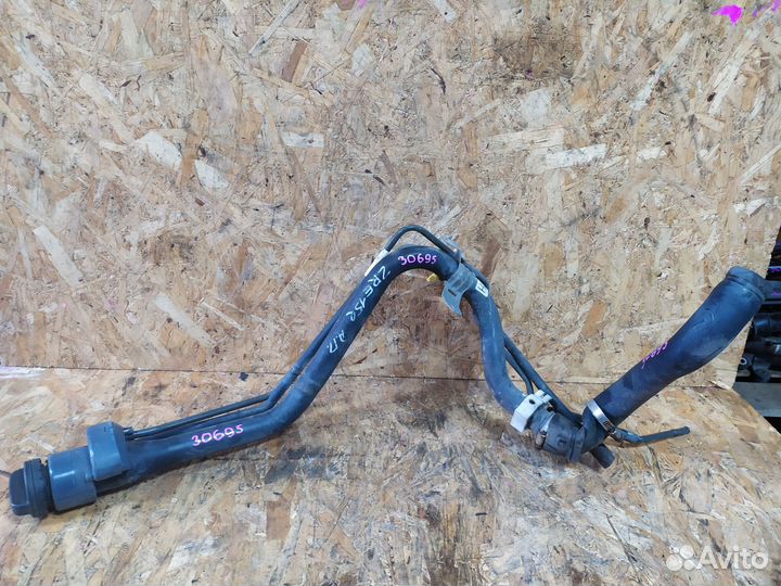 Горловина бензобака Toy/ Auris/ NZE151H,ZRE152H/ до 07.2012г./ к.т.№77201-12640