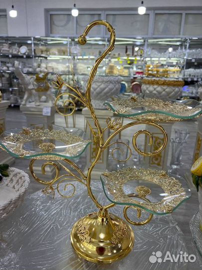 Этажерка для сервировки,фруктовница