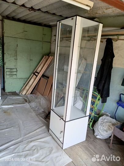 Стеклянная витрина бу