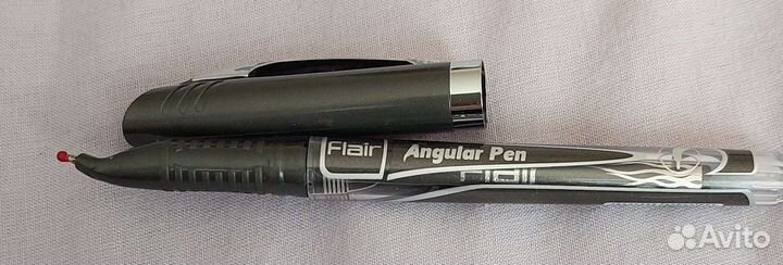 Ручка для левшей Flair Angular Pen, черная