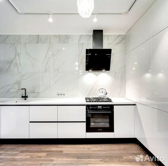 Кухня в потолок на заказ