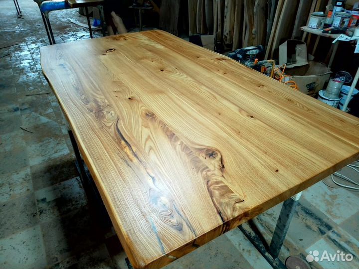 Кухонный стол