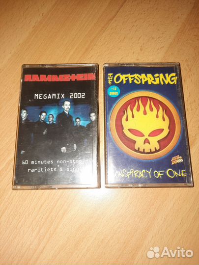 Аудиокассеты Rammstein, Offspring, Manowar