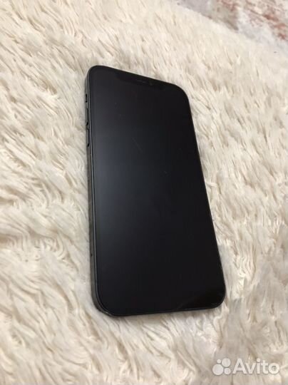 iPhone 12, 64 ГБ