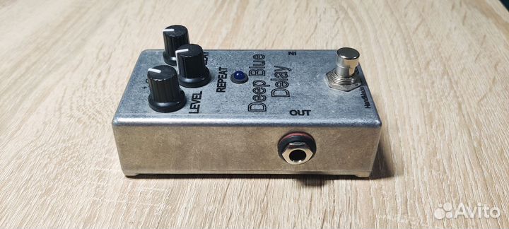 Педаль Deep Blue Delay, реплика