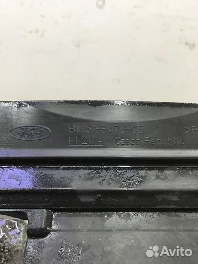 Диффузор вентилятора радиатора Ford Focus 3