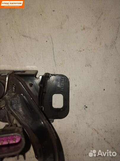 Замок капота Opel Astra J (2009 - 2012) 13312131