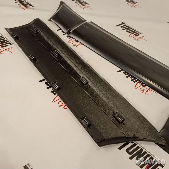 Молдинги на двери Шеви Нива