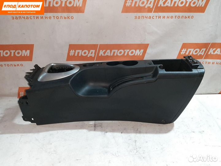 Центральный подлокотник Nissan Qashqai