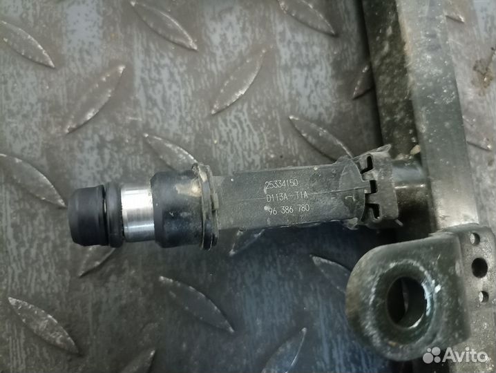 Форсунка топливная для для Chevrolet Aveo T200