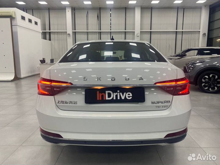 Skoda Superb 2.0 AMT, 2024