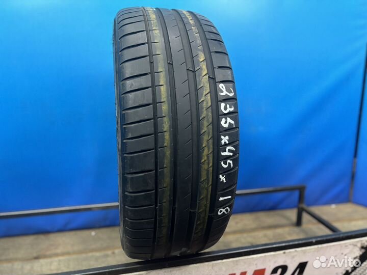 Michelin Pilot Sport 4 235/45 R18 98Y