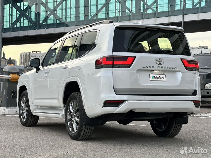 Toyota Land Cruiser 3.5 AT, 2023, 39 км