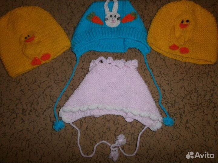 Продам комплекты, шапочки для малышей
