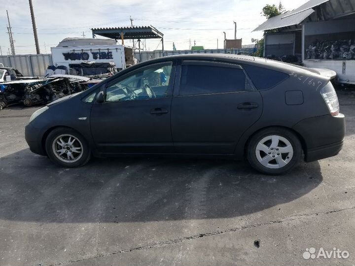 Ручка кпп Toyota Prius NHW20