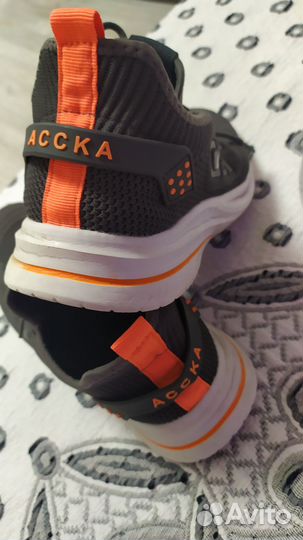 Кроссовки мужские р 43 бу